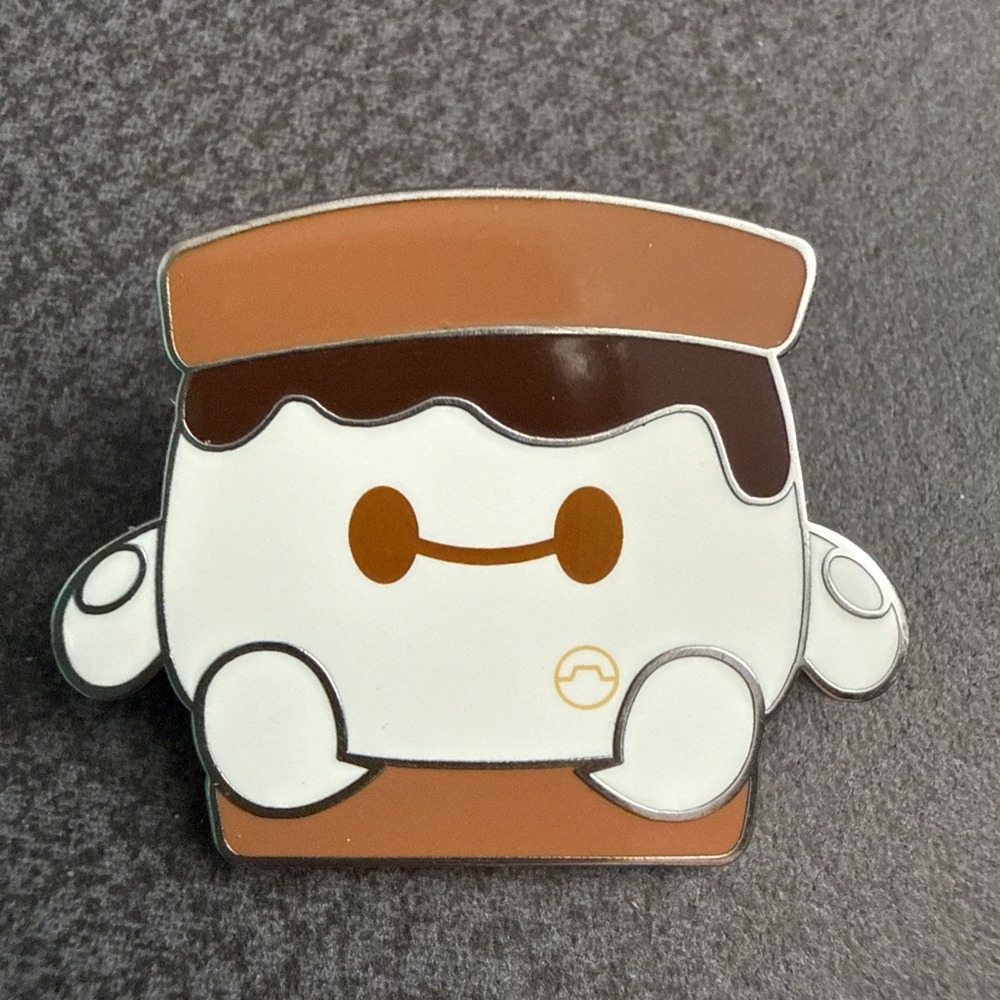 Disney Munchlings Baymax Toasted S'more Mystery Trading Pin Series 1